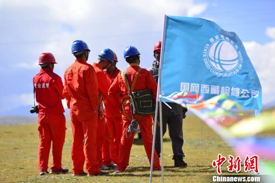 国家电网检修青藏联网工程线路保证西藏冬季用电